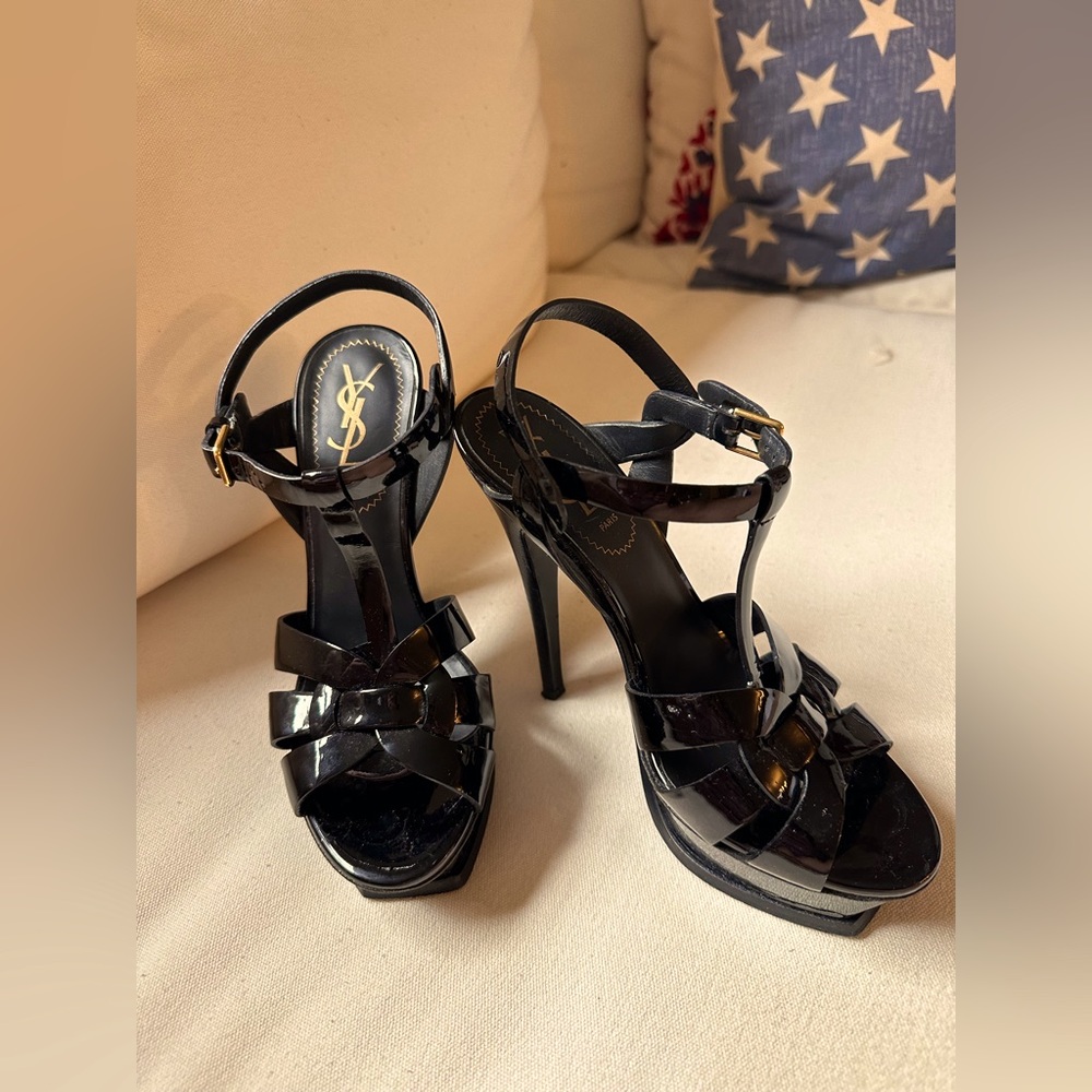 Yves saint Laurent black leather tribute sandals size 7